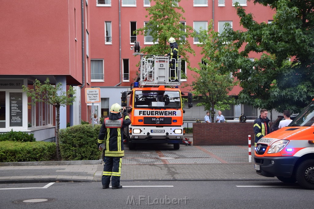 Feuer 2 Y Koeln Muelheim Elisabeth Breuerstr P67.JPG - Miklos Laubert